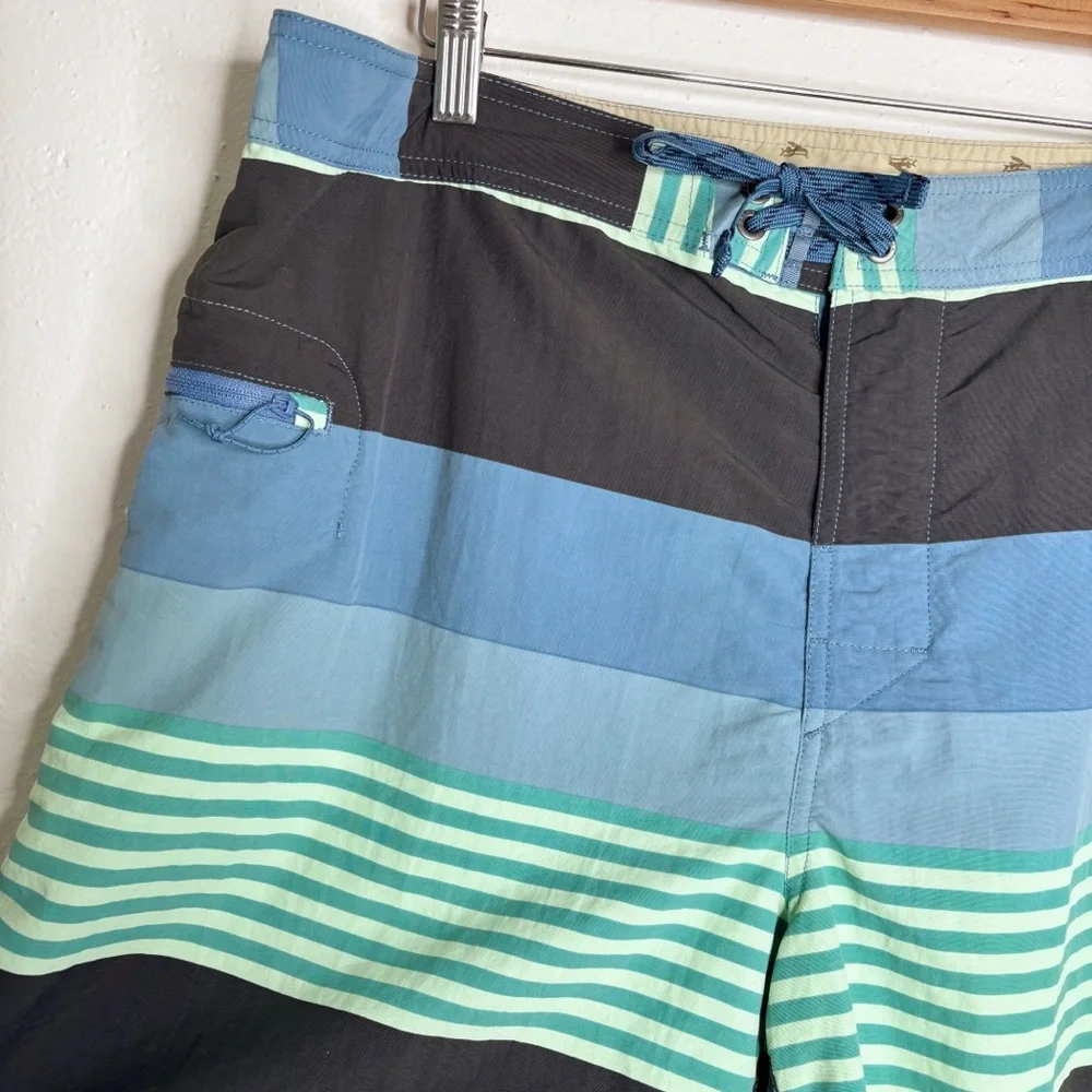 Patagonia Wavefarer Striped Board Shorts Size 40 EUC